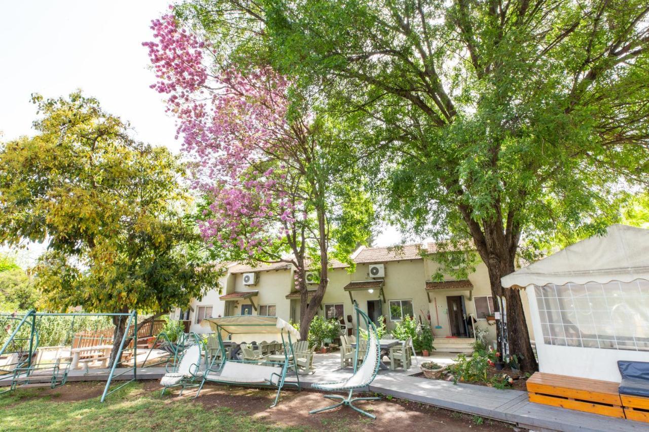 Nuriel Fruit & Guest House Sheʼar Yashuv Dış mekan fotoğraf