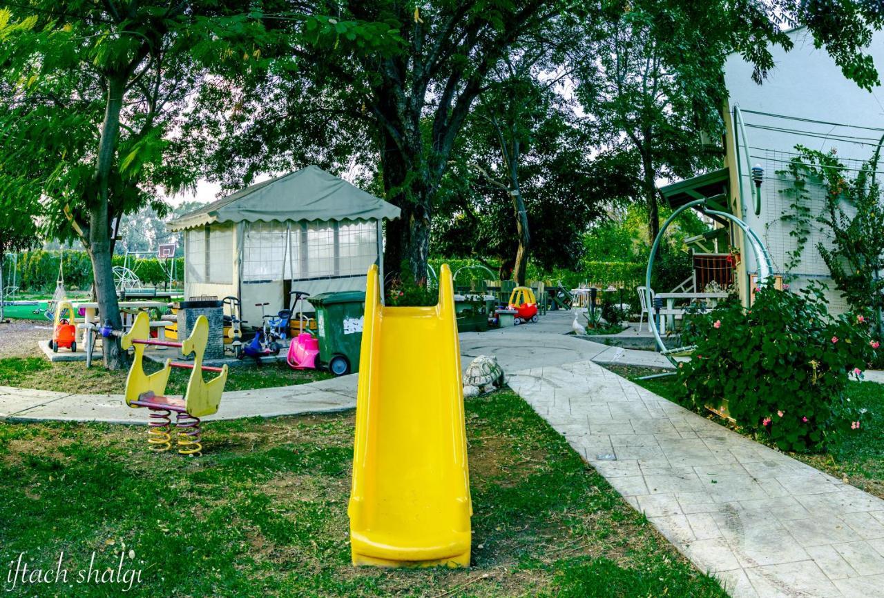 Nuriel Fruit & Guest House Sheʼar Yashuv Dış mekan fotoğraf